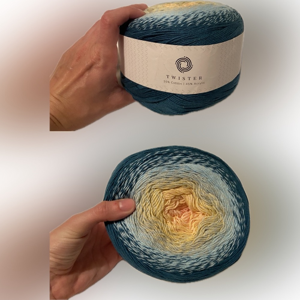 HOBBII TWISTER 1093 yrds 55% COTTON 45% ACRYLIC OMBRÉ YARN